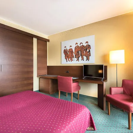 波提斯欧露酒店 4* 拉韦诺-蒙贝洛