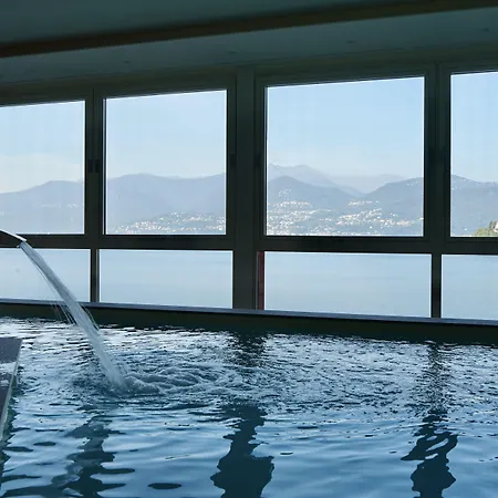 Il Porticciolo Hotel Laveno-Mombello