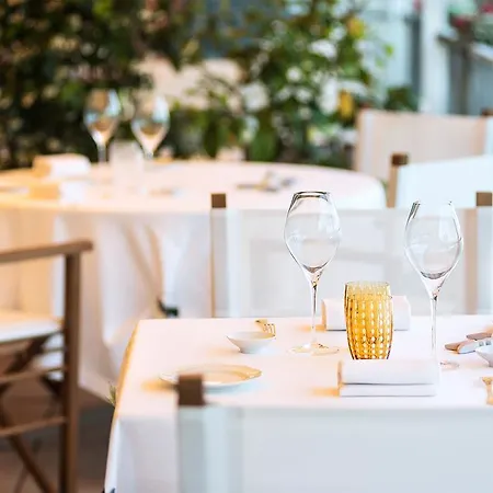 Il Porticciolo Hotel Laveno-Mombello