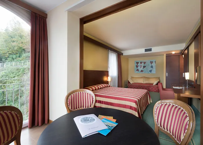 Il Porticciolo 4* Laveno-Mombello