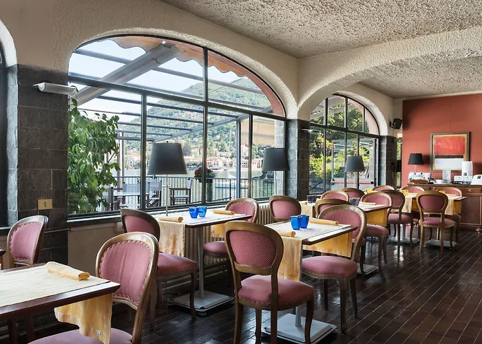Il Porticciolo Hotel Laveno-Mombello