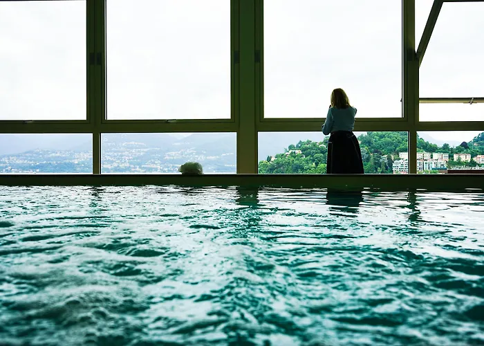 Il Porticciolo Hotel Laveno-Mombello