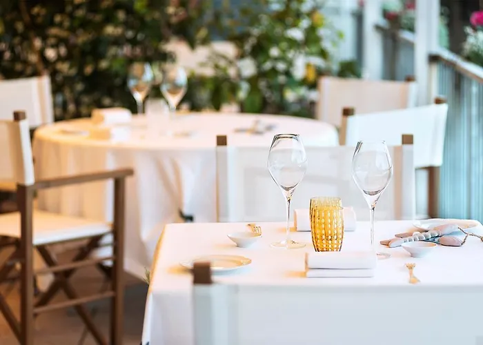 Il Porticciolo Hotel Laveno-Mombello