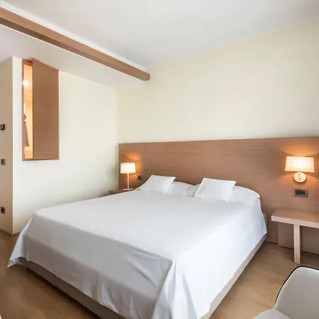 Il Porticciolo Hotel 4*